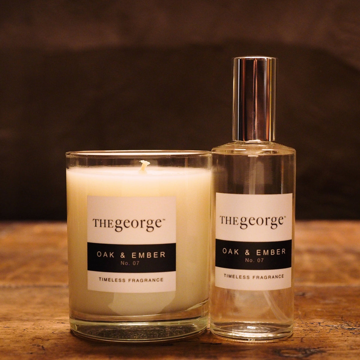 THE SIGNATURE SCENT CANDLE & SPRAY COMBO OAK & EMBER