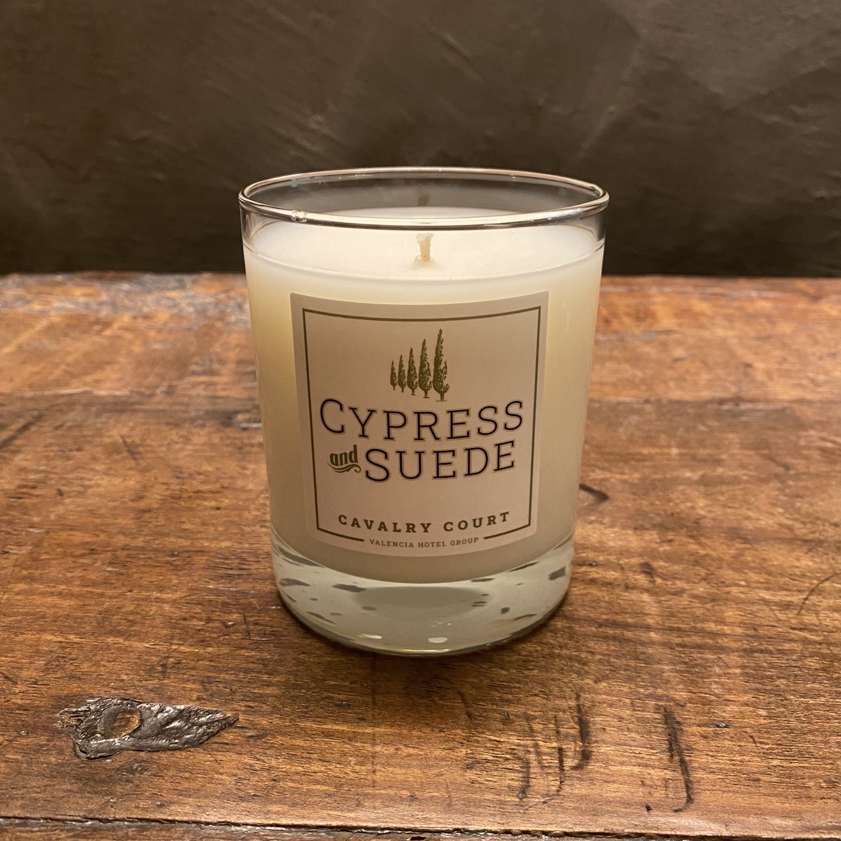 TEXICAN COURT SIGNATURE SCENT CANDLE I CYPRESS & SUEDE – Valencia